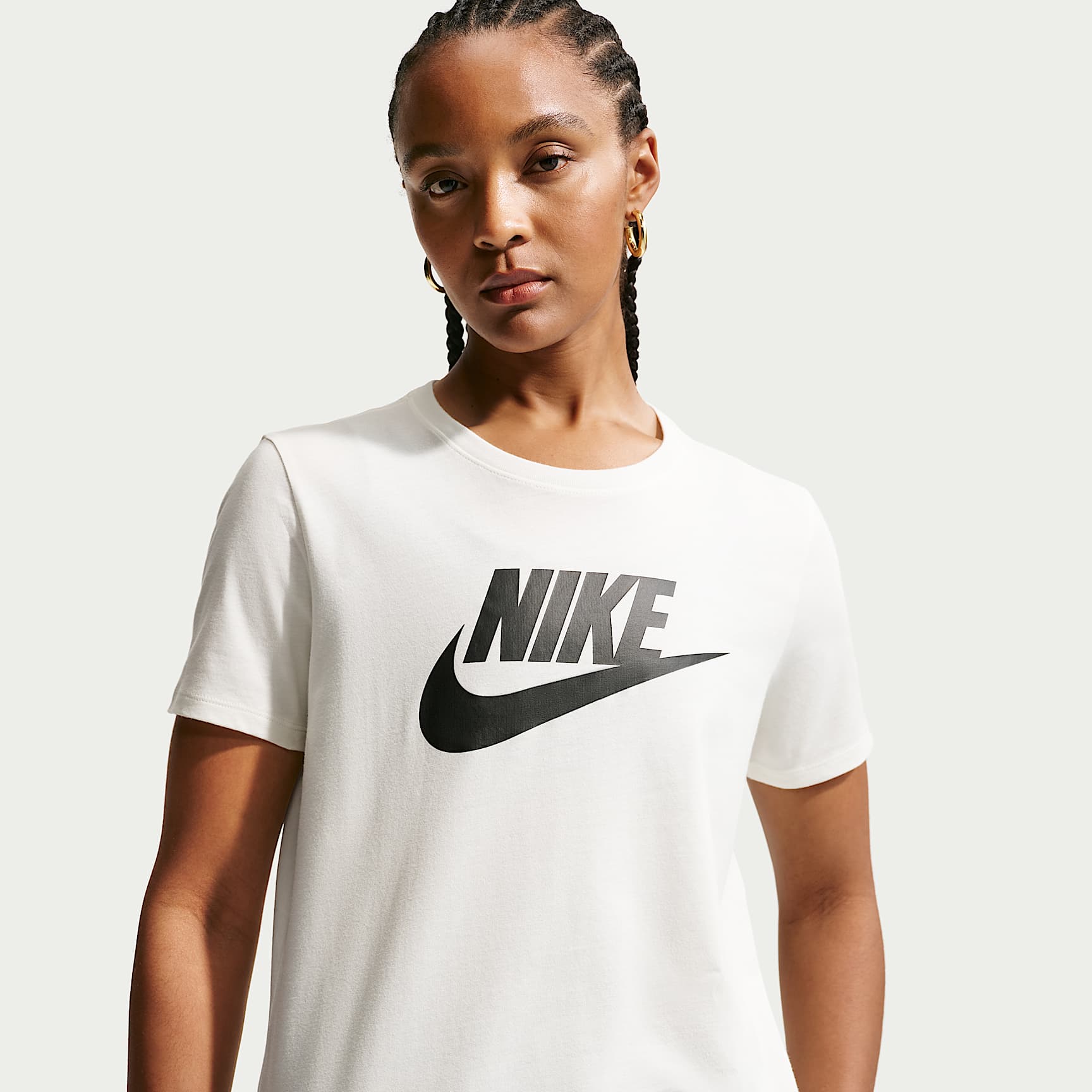 Nike Sportswear Essentials Women's Logo T-Shirt