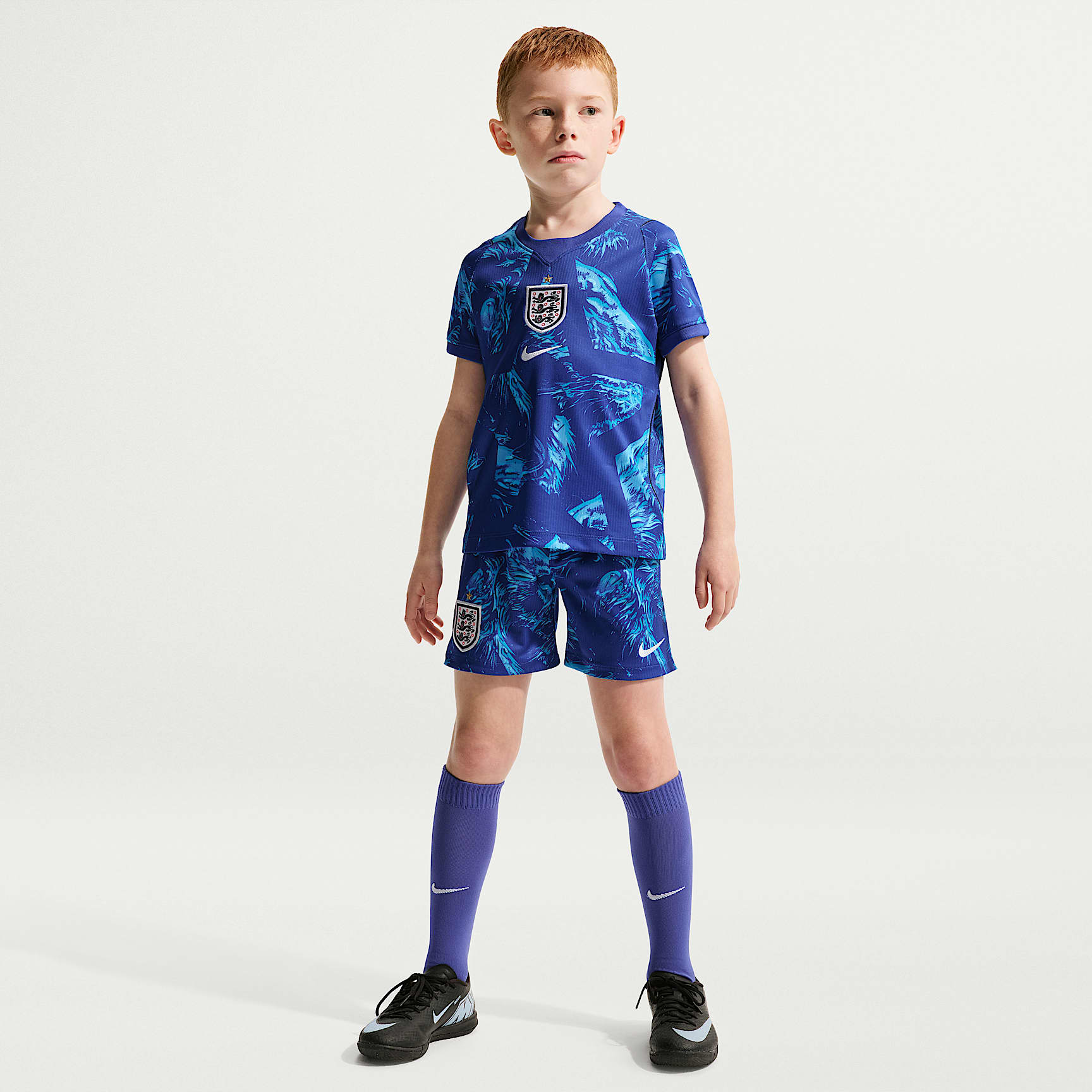 Kit de 3 piezas de fútbol Nike Replica de Inglaterra portero 2026 Stadium para niños talla pequeña