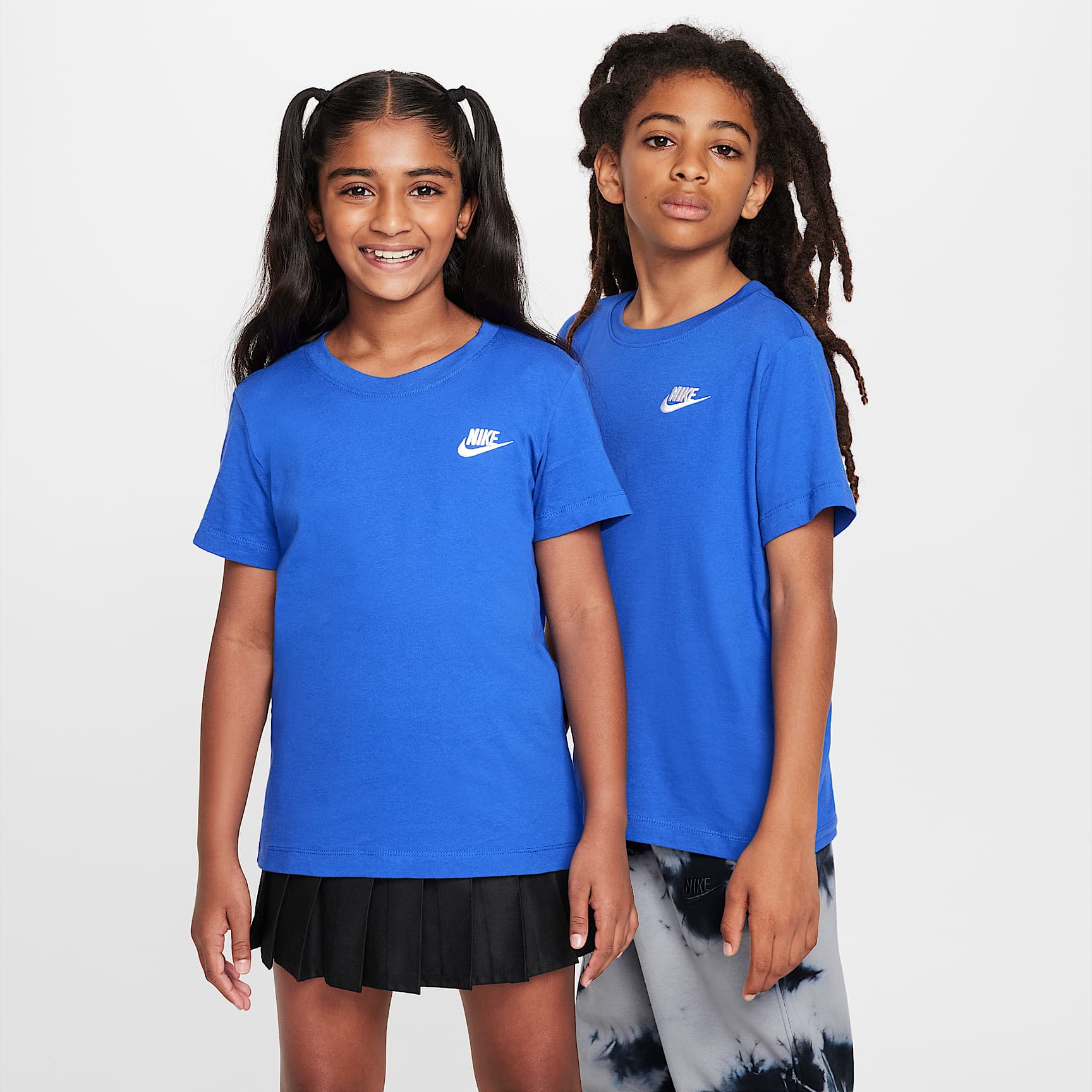 Playera para niños talla grande Nike Sportswear