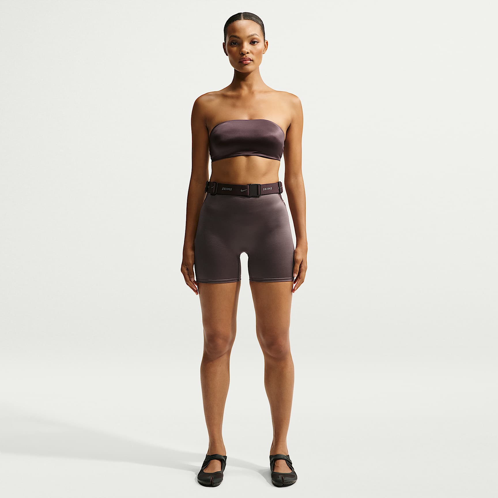 NikeSKIMS Satin Shine Women's High-Waisted 5" Biker Shorts