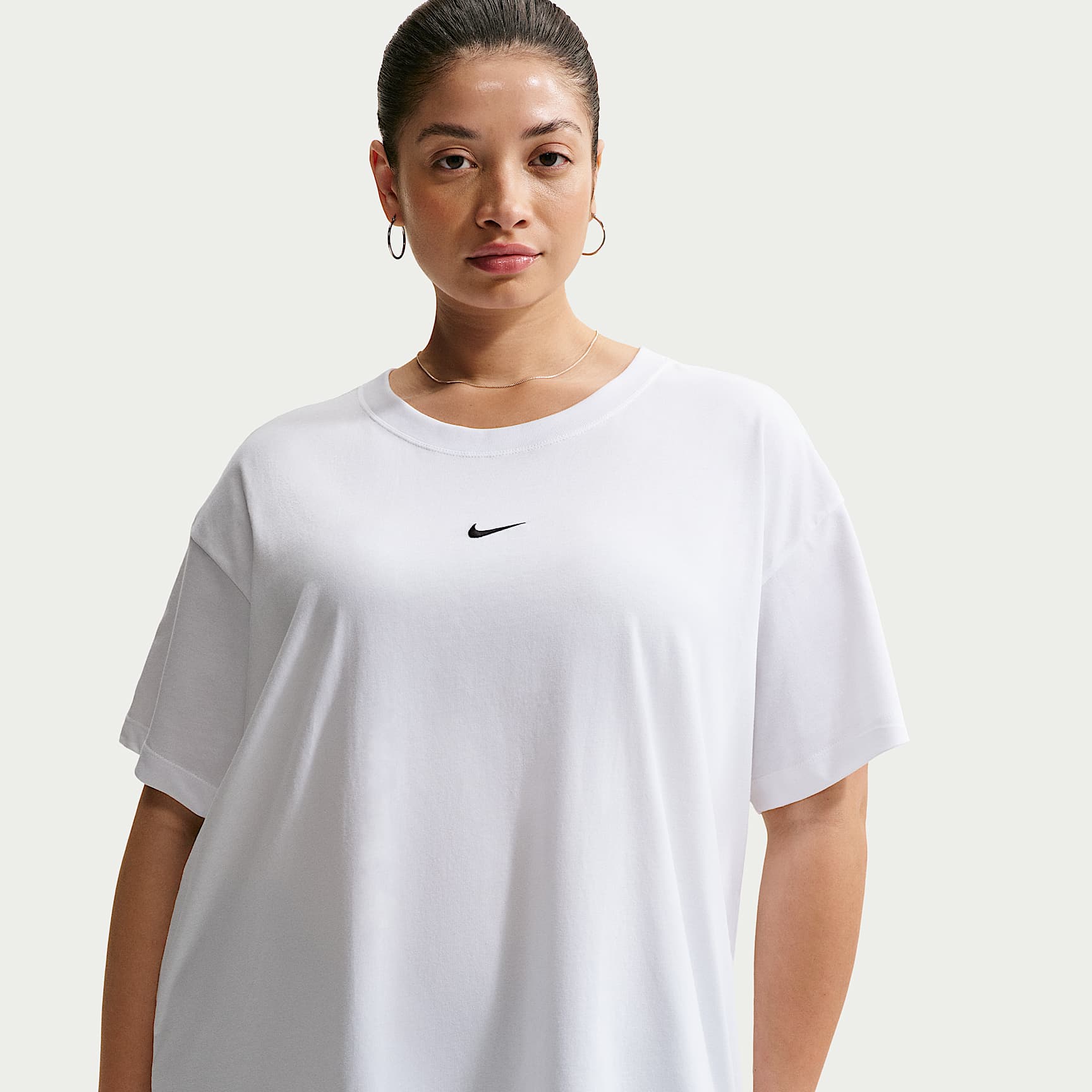 Nike Sportswear Classic Women's Oversized T-Shirt (Plus Size)