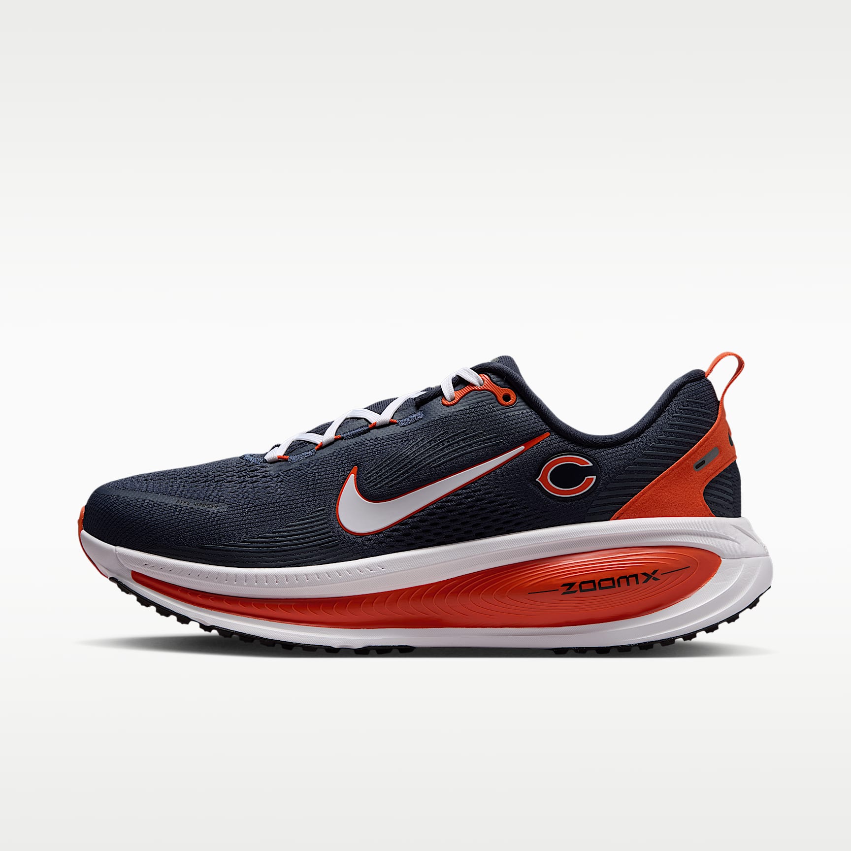 Tenis de correr en pavimento de la NFL para hombre Nike Vomero 18 (Chicago Bears)