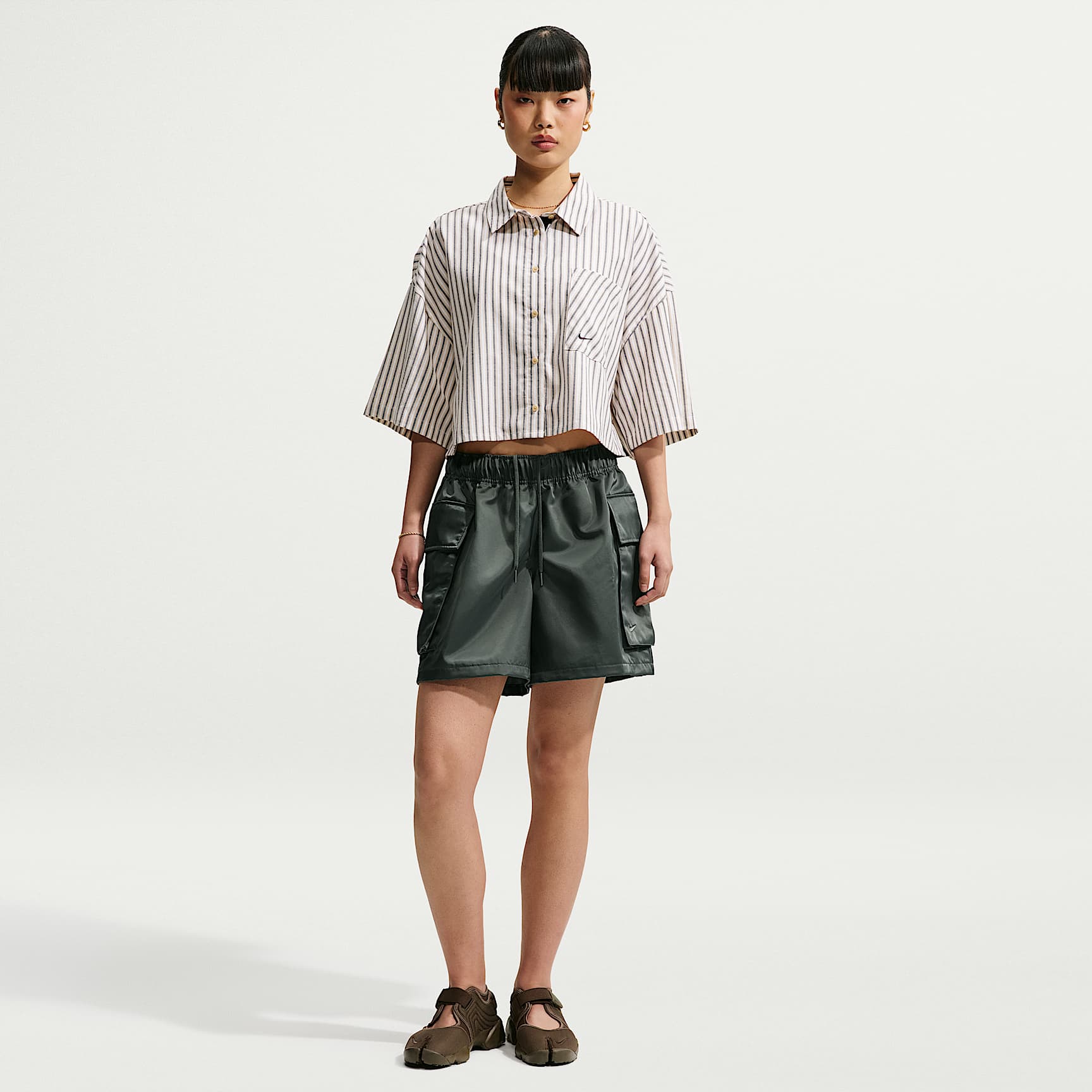 Nike Sportswear Women's Loose Mid-Rise Satin Cargo Shorts