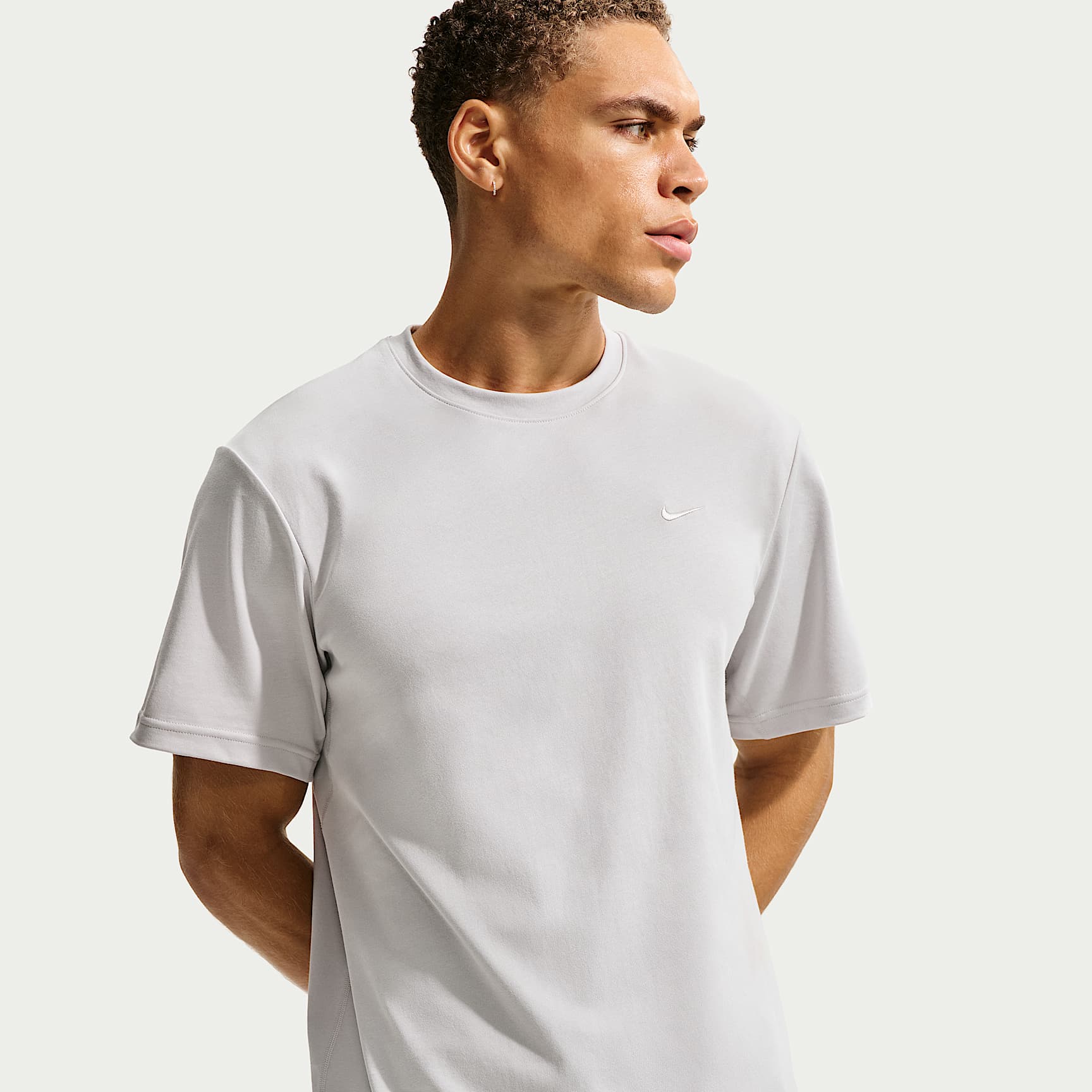 Nike Primary Men's Dri-FIT Short-sleeve Versatile Top