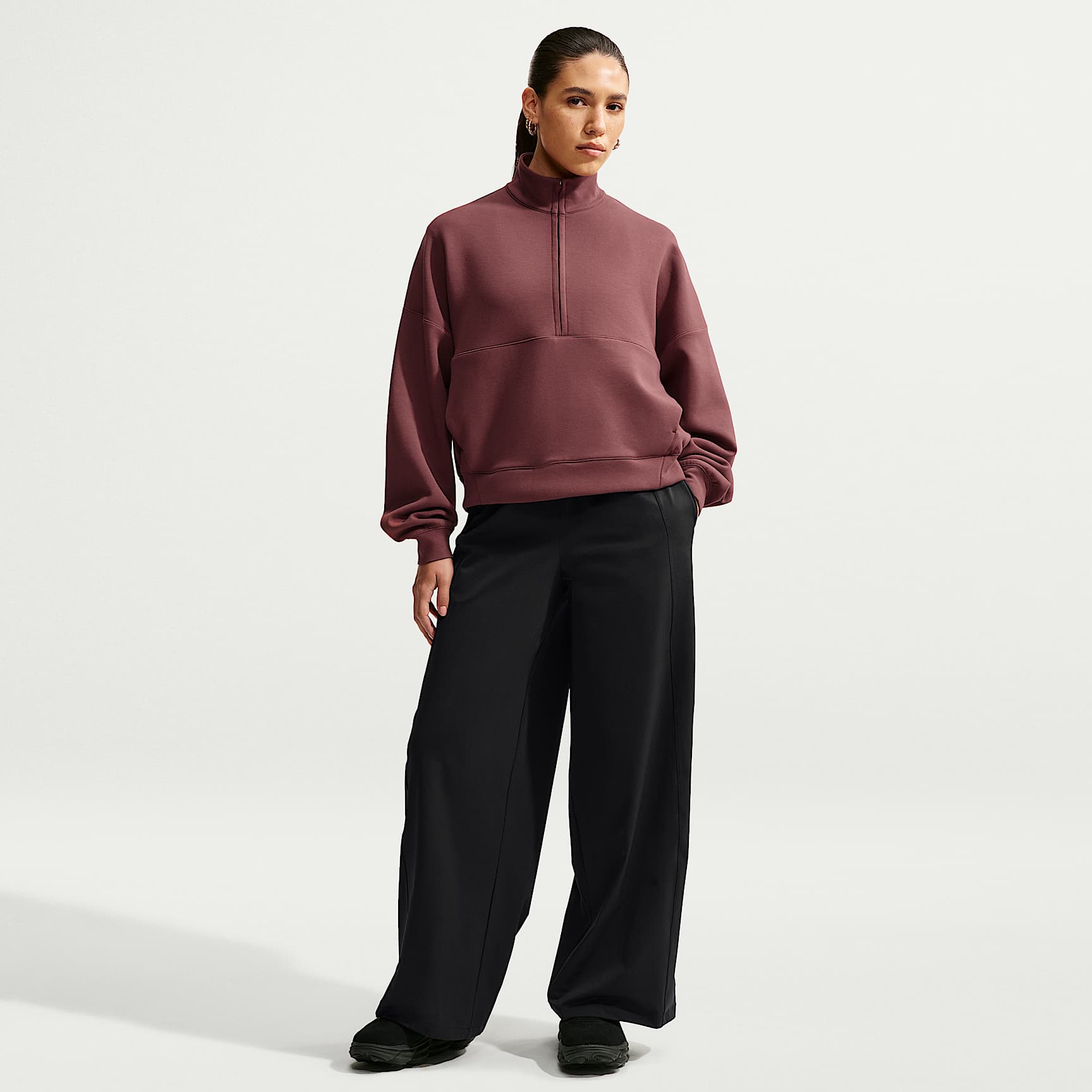 Nike 24.7 PerfectStretch Women's Dri-FIT Mid-Rise Wide-Leg Pants