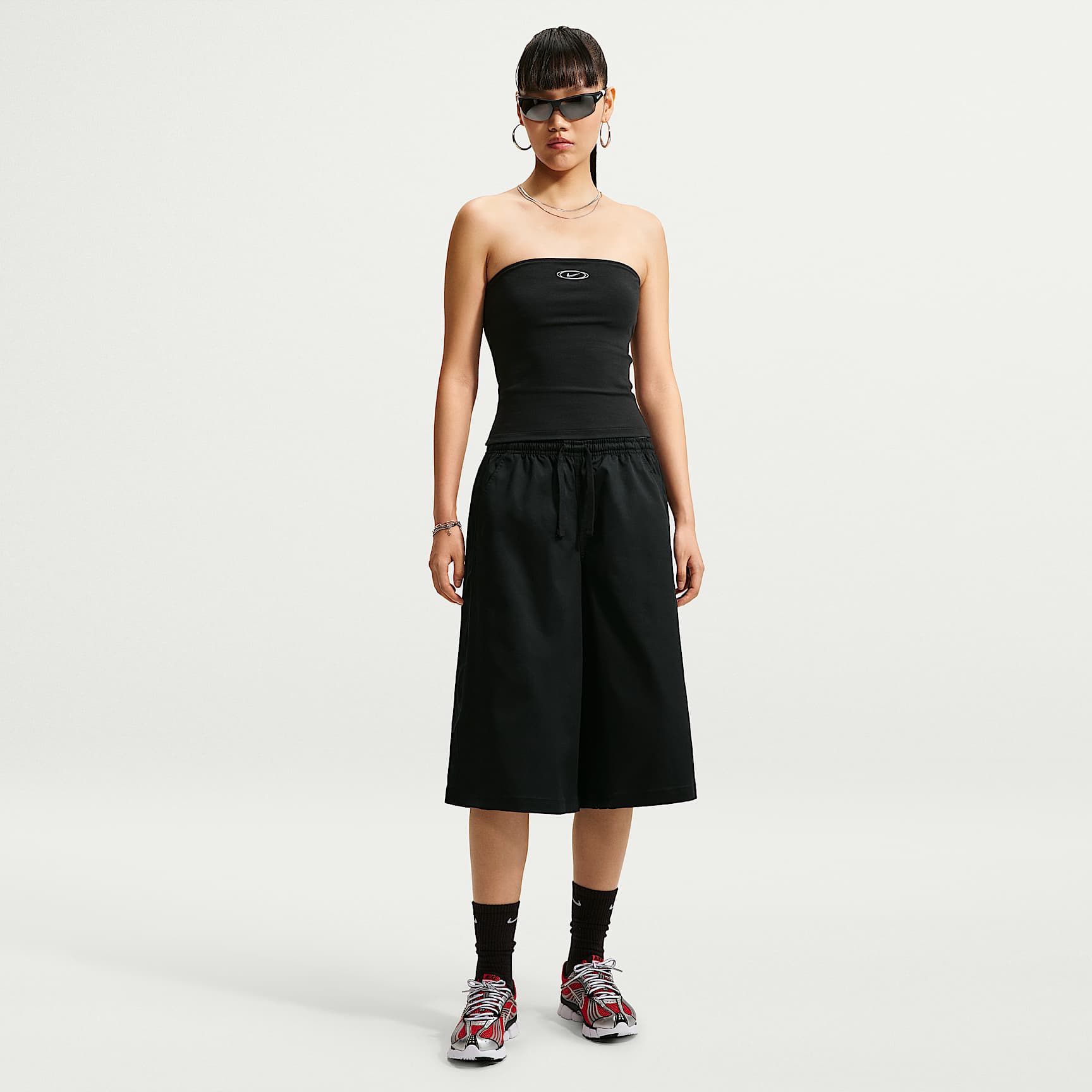 Nike Sportswear Women's Oversized Mid-Rise Parachute Shorts