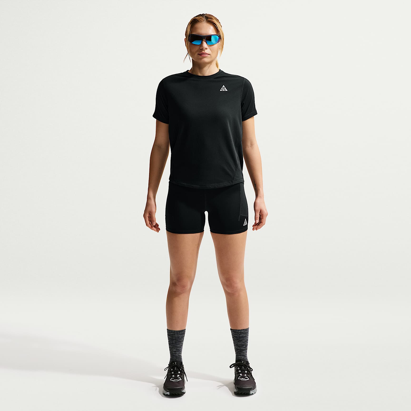 Nike ACG Pantalons curts de trail running de 10 cm amb cintura alta Dri-FIT - Dona