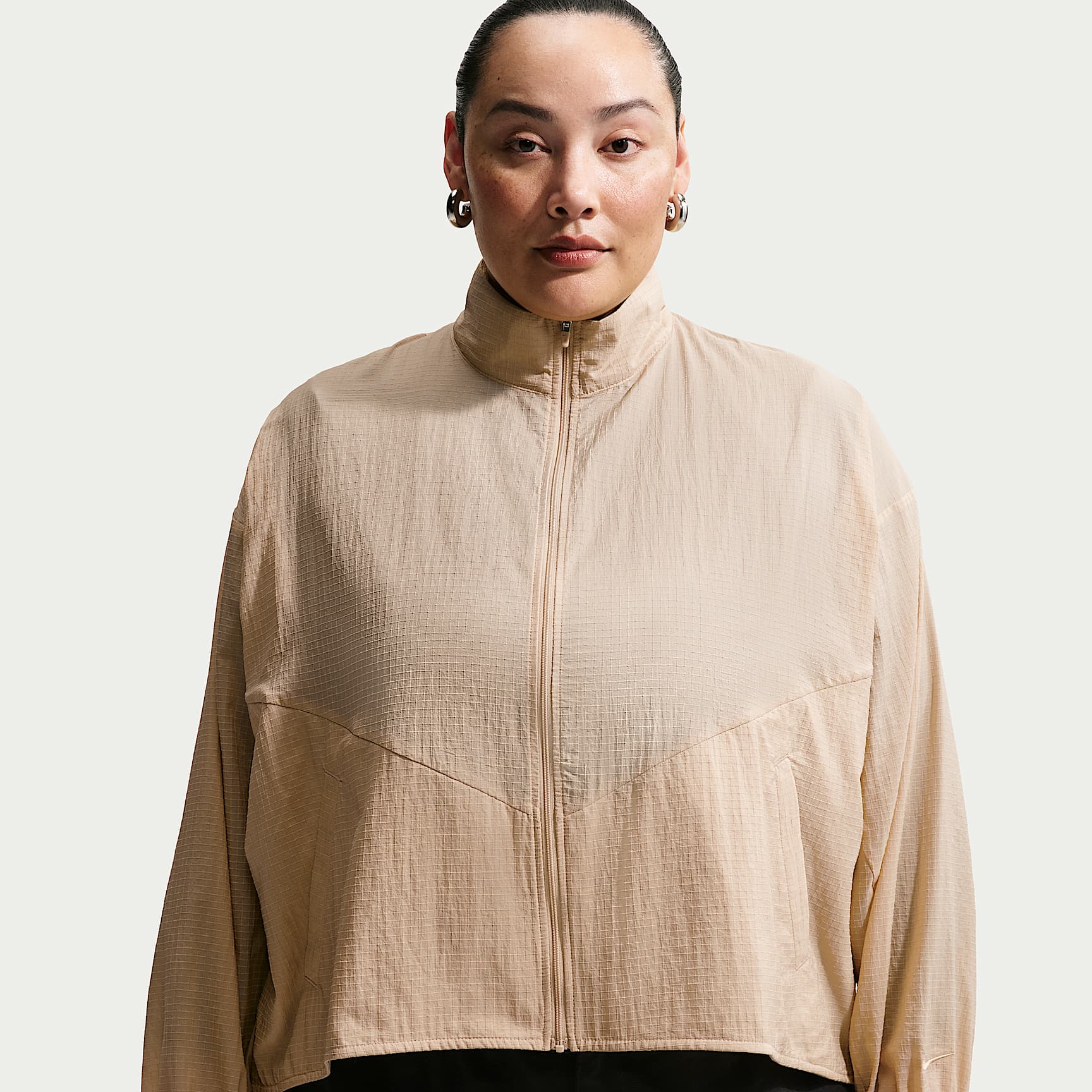 Chamarra ligera de ripstop oversized para mujer (talla grande) Nike Sportswear 