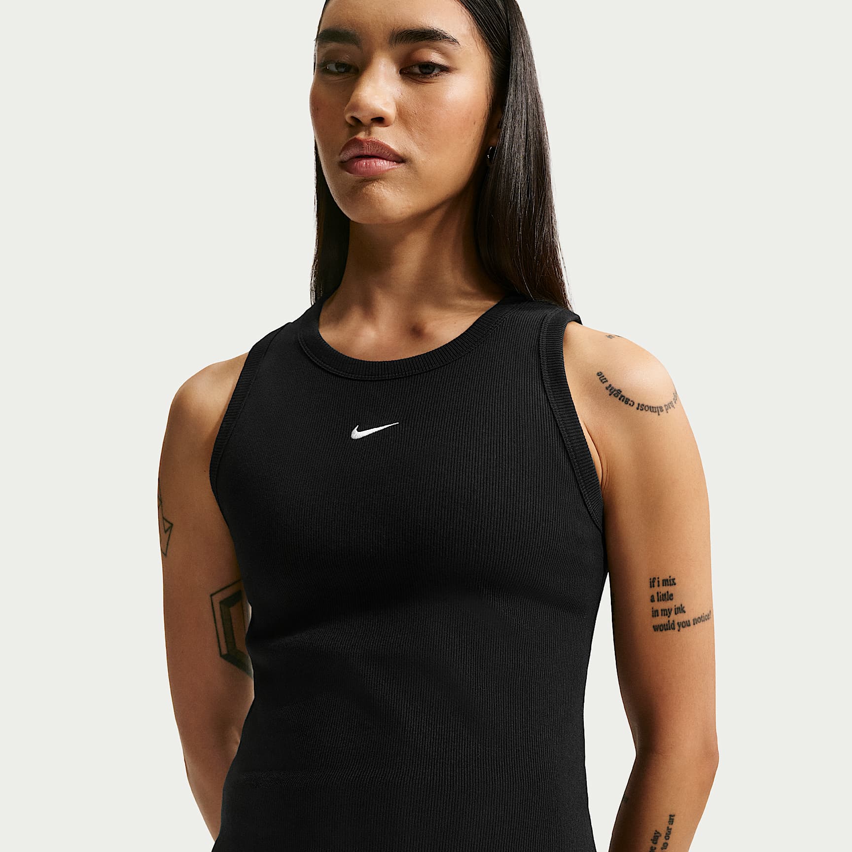 Nike Sportswear eng anliegendes Tanktop mit Bündchen (Damen)