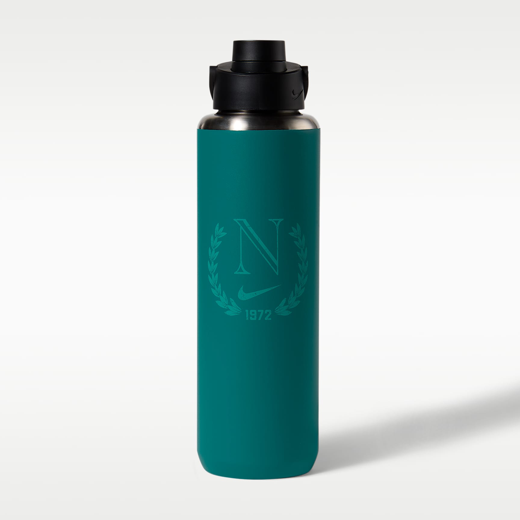 Botella de acero inoxidable con pico (950 ml) Nike Recharge