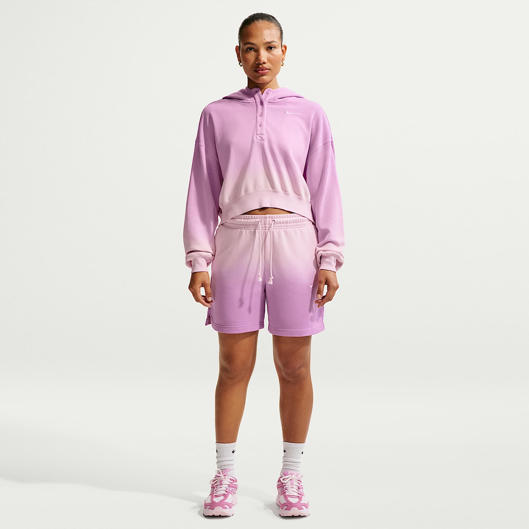 Nike Sportswear Phoenix Fleece Women's Mid-Rise Shorts