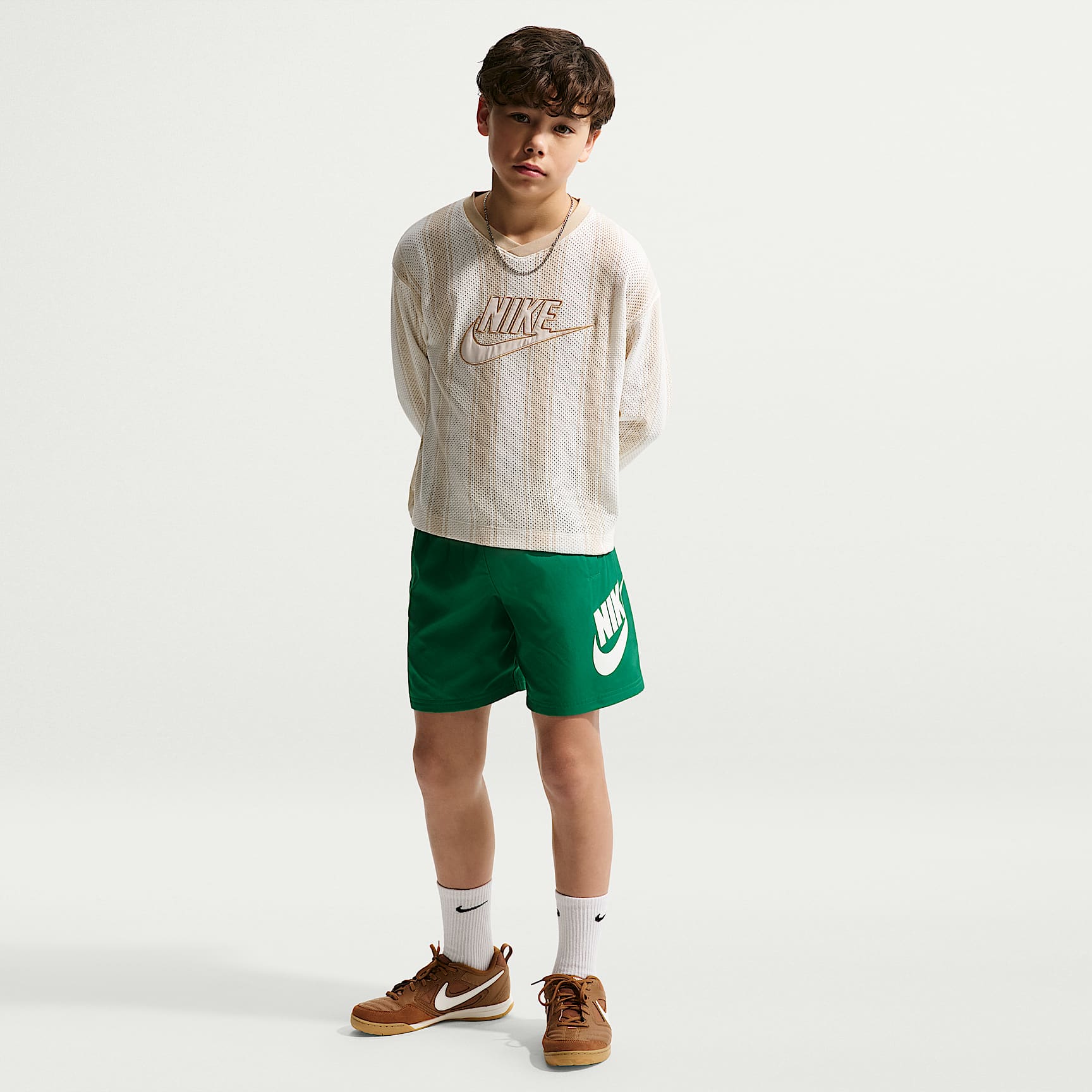 Nike Sportswear Club Older Kids' 15cm (approx.) Woven Shorts