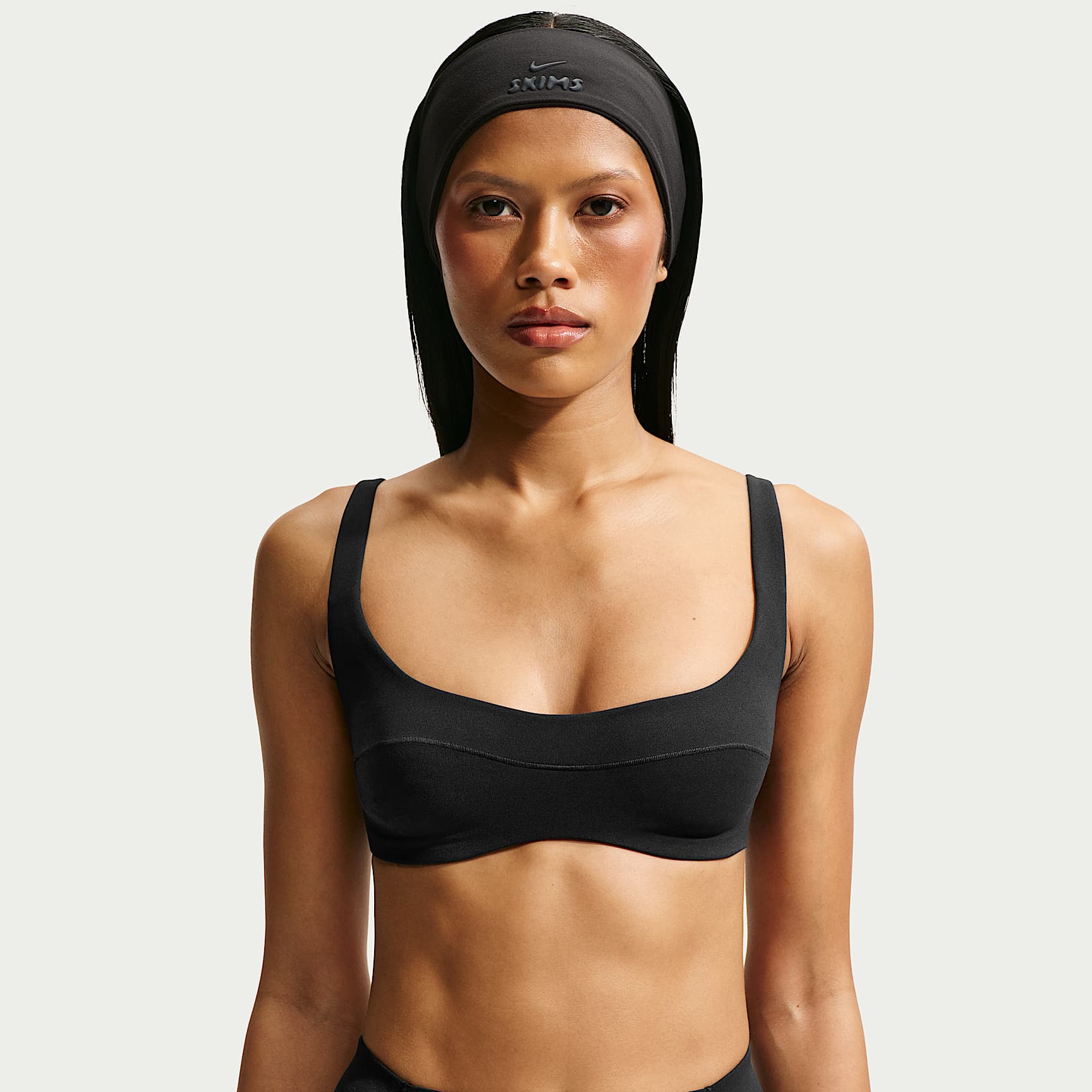 NikeSKIMS Studio Stretch Women's Micro Sports Bra