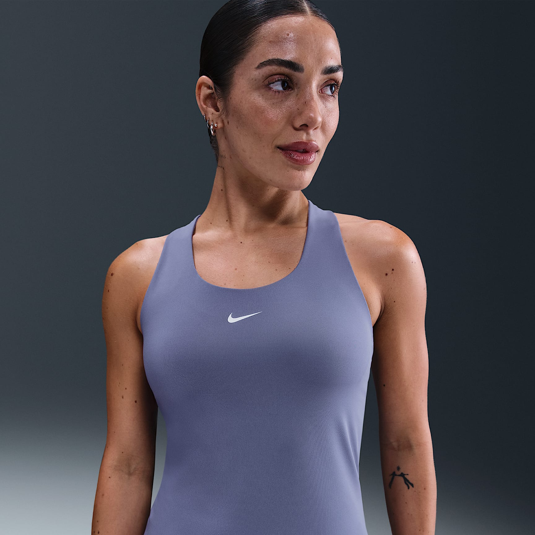 Nike Swoosh Women's Medium-Support Padded Sports Bra Tank