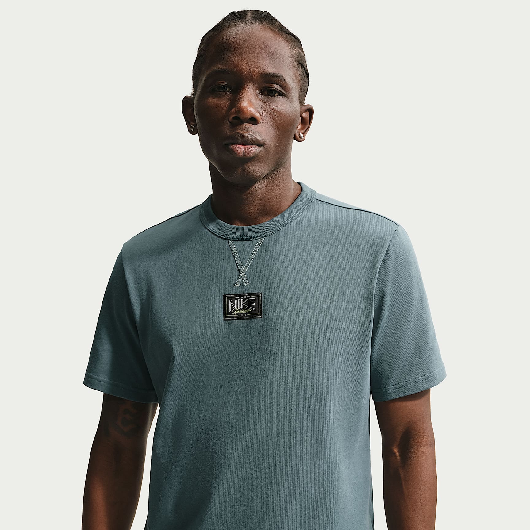 Nike Sportswear Premium Essentials T-Shirt