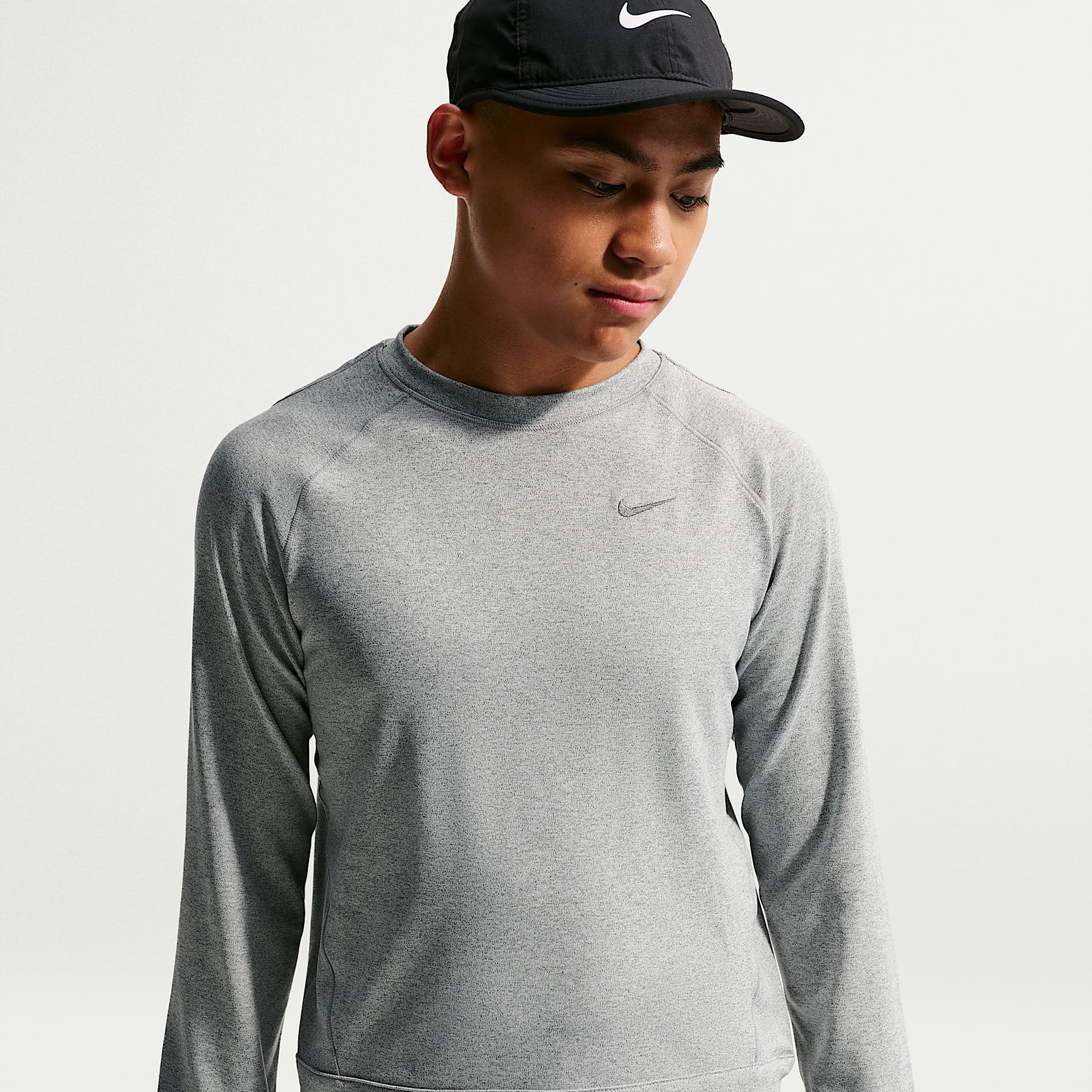 Nike Primary Nano Big Kids' (Boys') Dri-FIT UV Long-Sleeve Crew-Neck Top