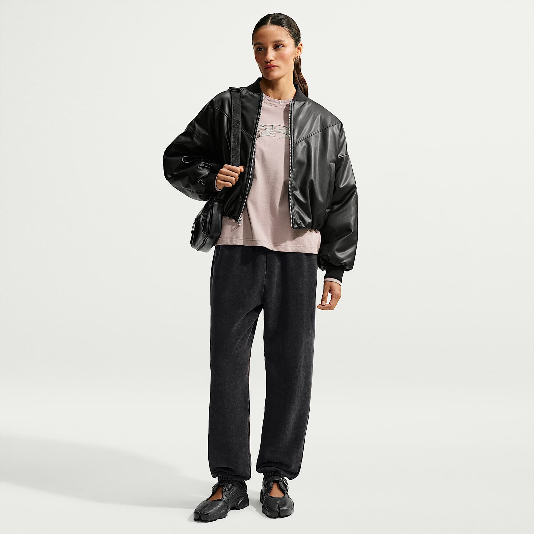 Nike Studio Fleece Medium Weight Women's Oversized Washed High-Rise Cuffed Pants