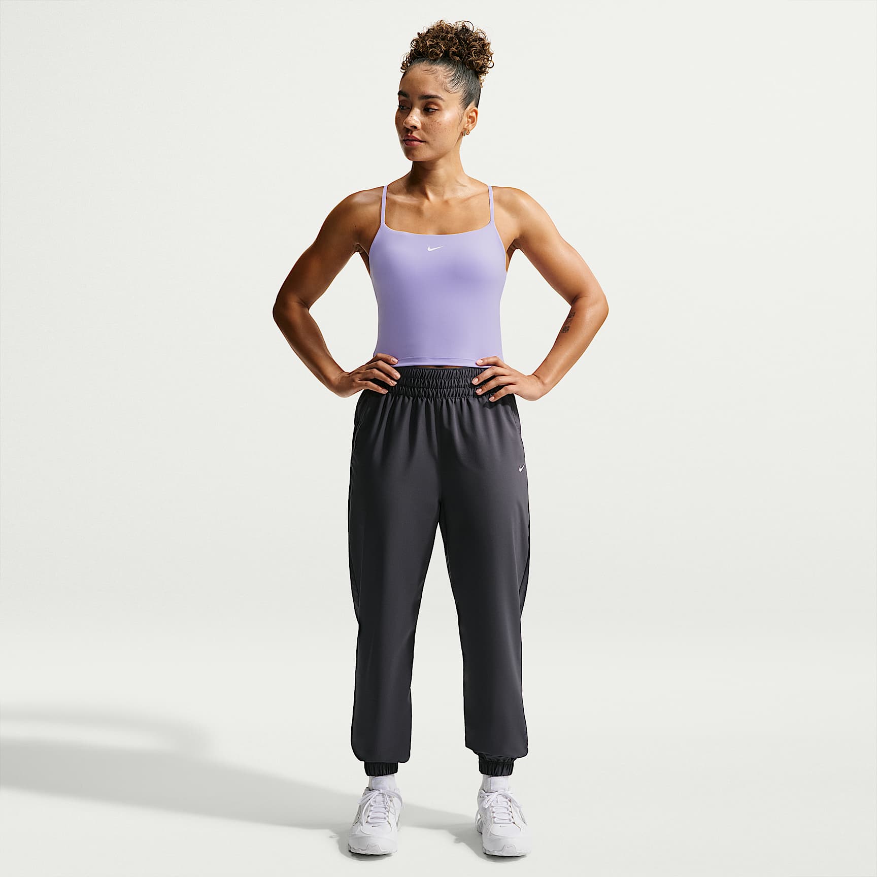 Nike One Women's Dri-FIT High-Waisted 7/8 Joggers