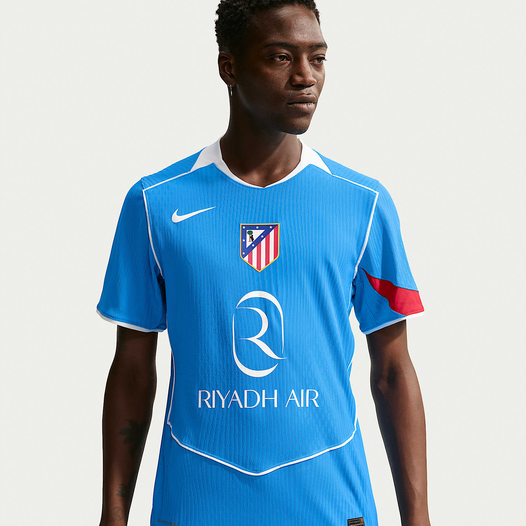 Jersey de fútbol Nike Dri-FIT ADV Total 90 Authentic del Atlético Madrid alternativo 2025/26 Match para hombre