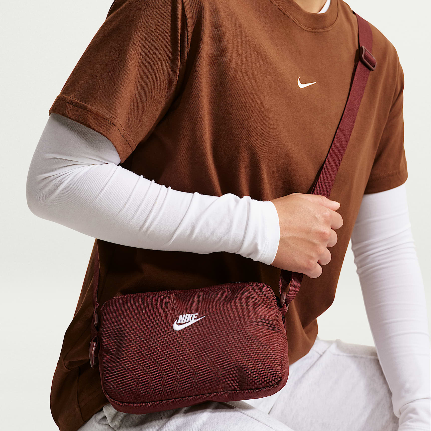 Nike Heritage Cross-Body Bag 2.0 (2L)