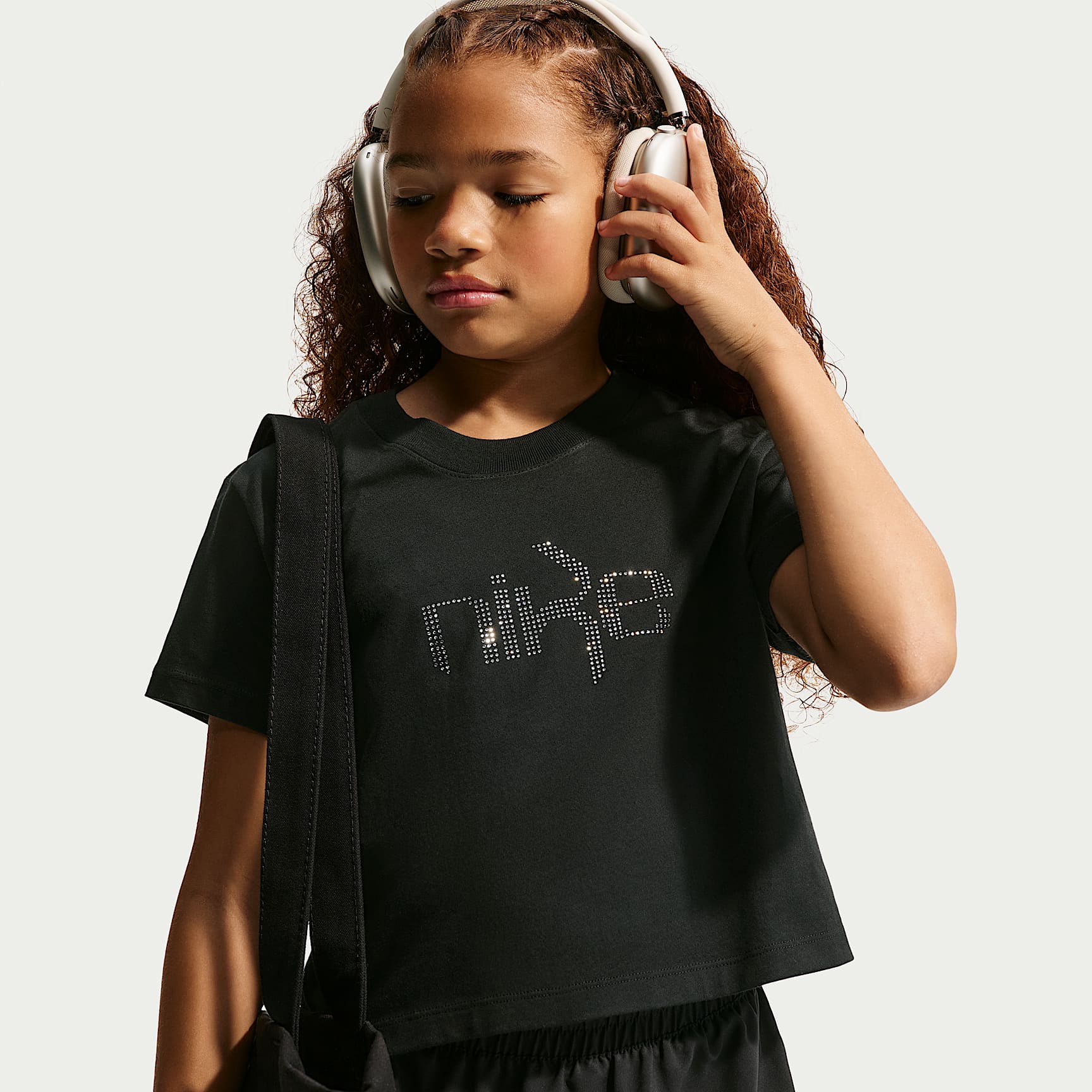 Nike Sportswear Older Kids' (Girls') Cropped T-Shirt