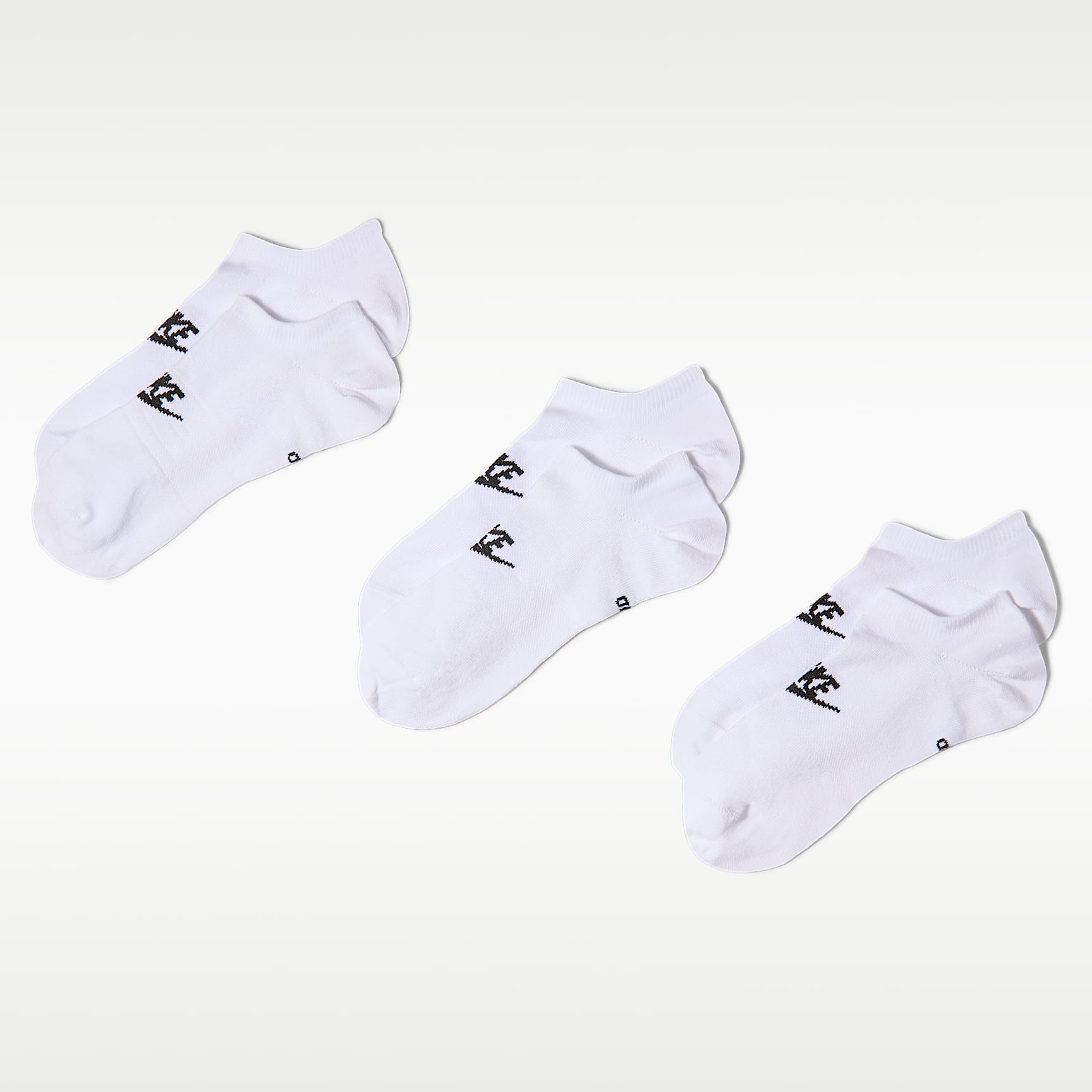 Nike Sportswear Everyday Essential No-Show Socks (3 Pairs)