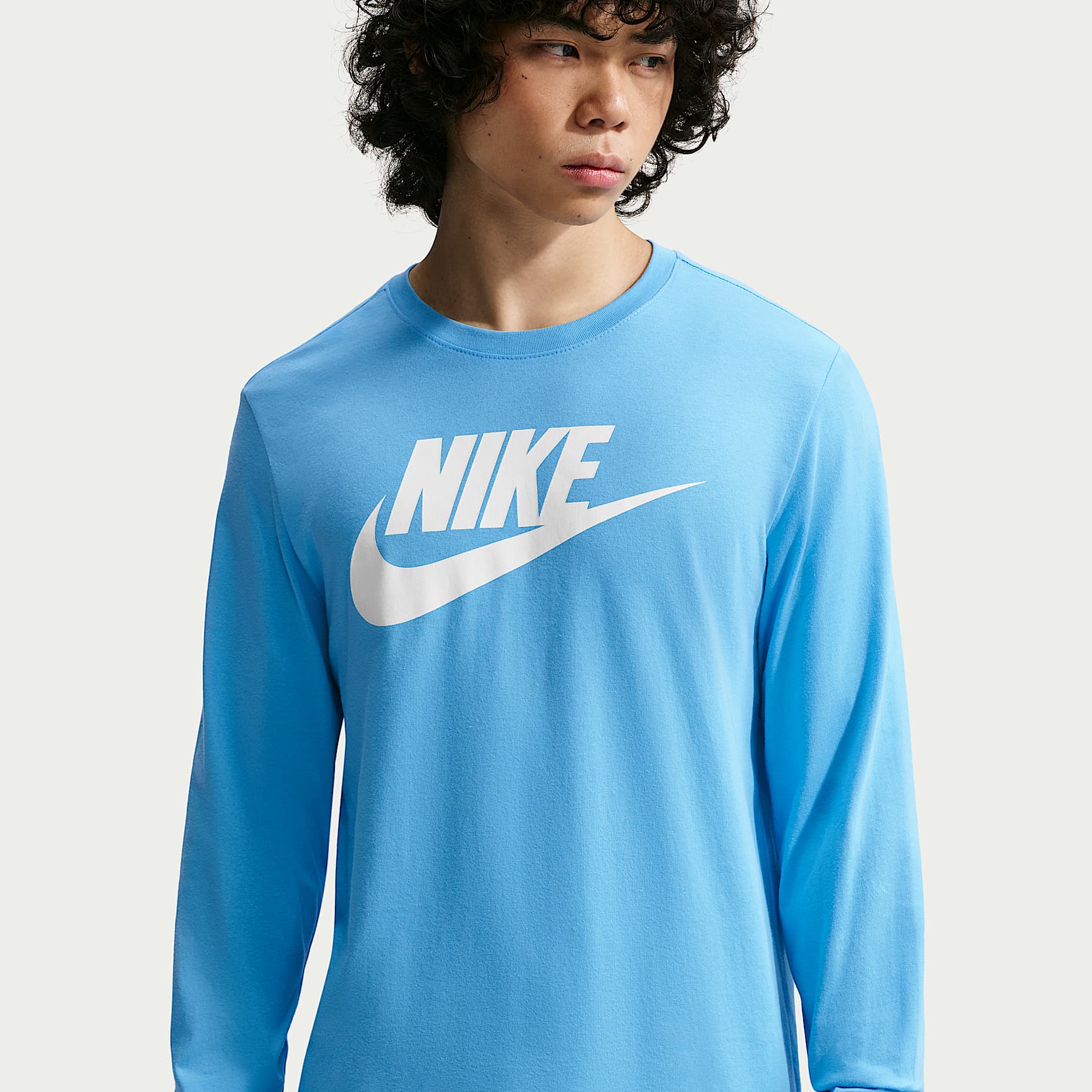 Nike Sportswear Men's Long-Sleeve T-Shirt