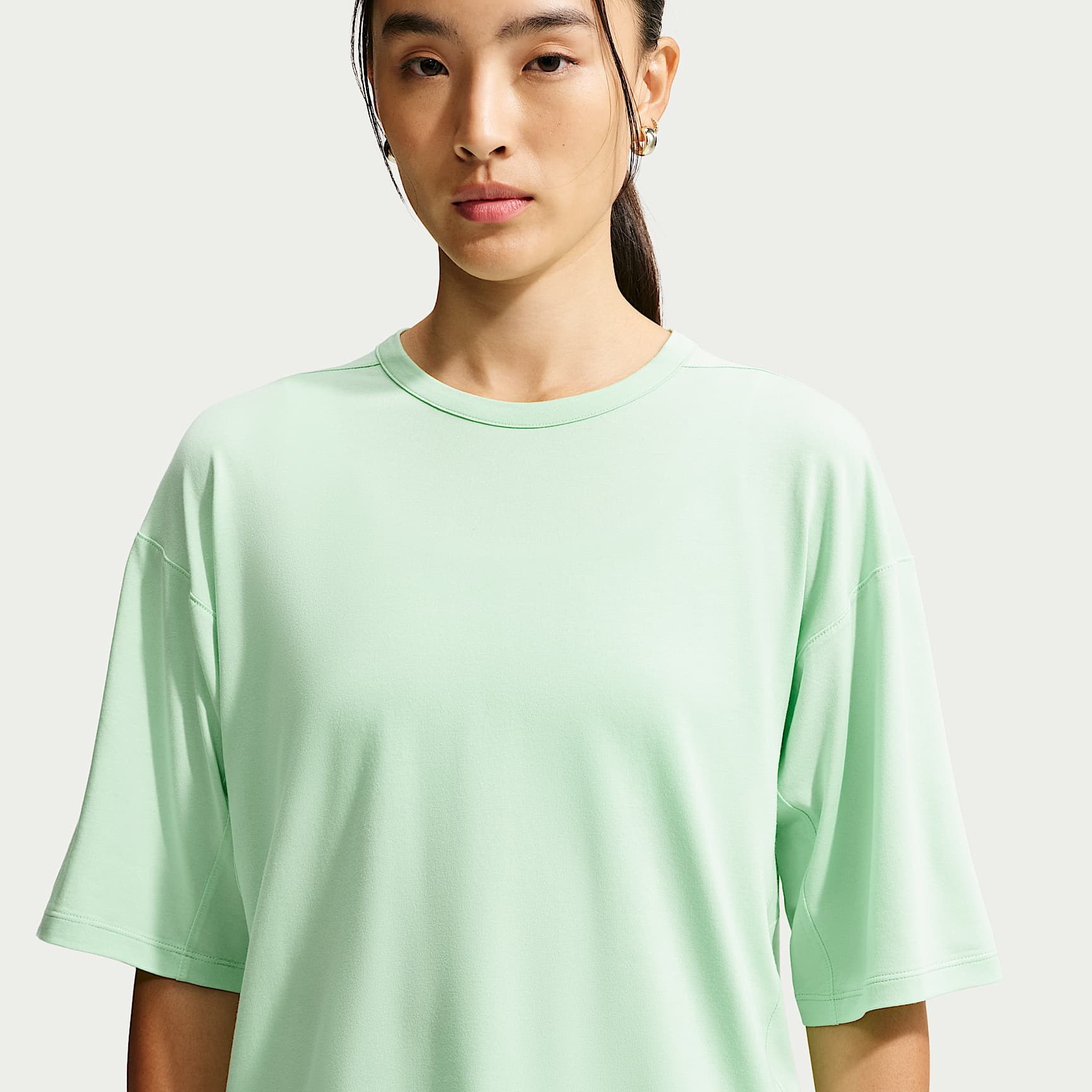 Nike 24.7 ImpossiblySoft Light Women's Dri-FIT Short-Sleeve T-Shirt