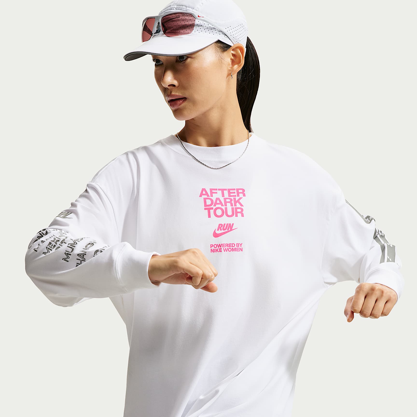 Nike After Dark Tour Women's Dri-FIT Oversized Long-Sleeve Running T-Shirt