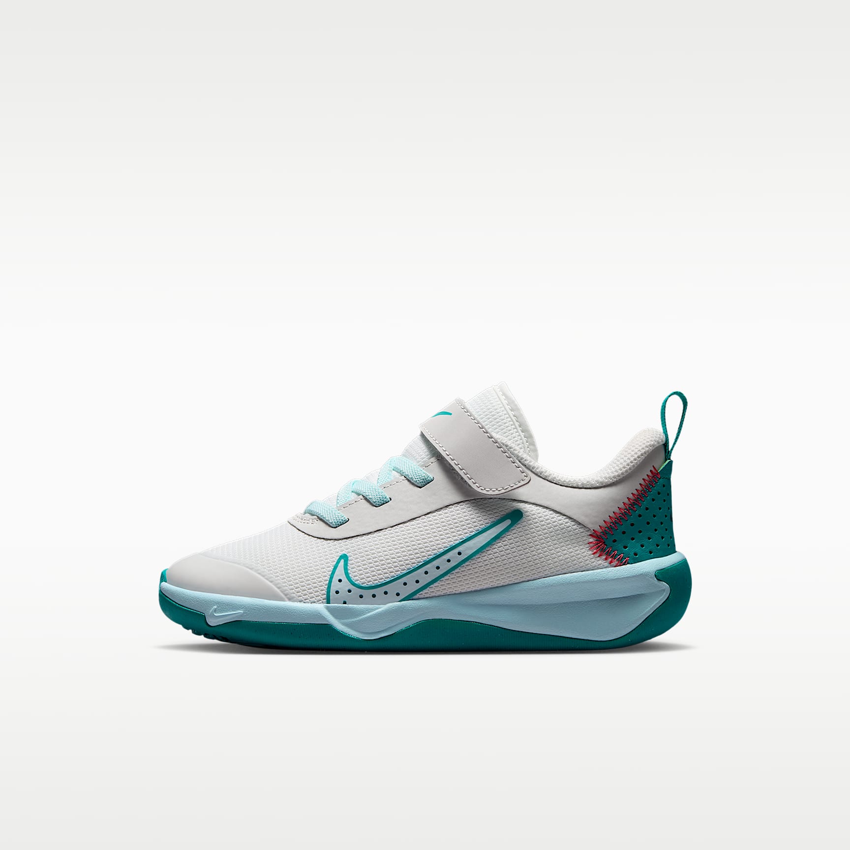 Nike Omni Multi-Court Little Kids' Shoes