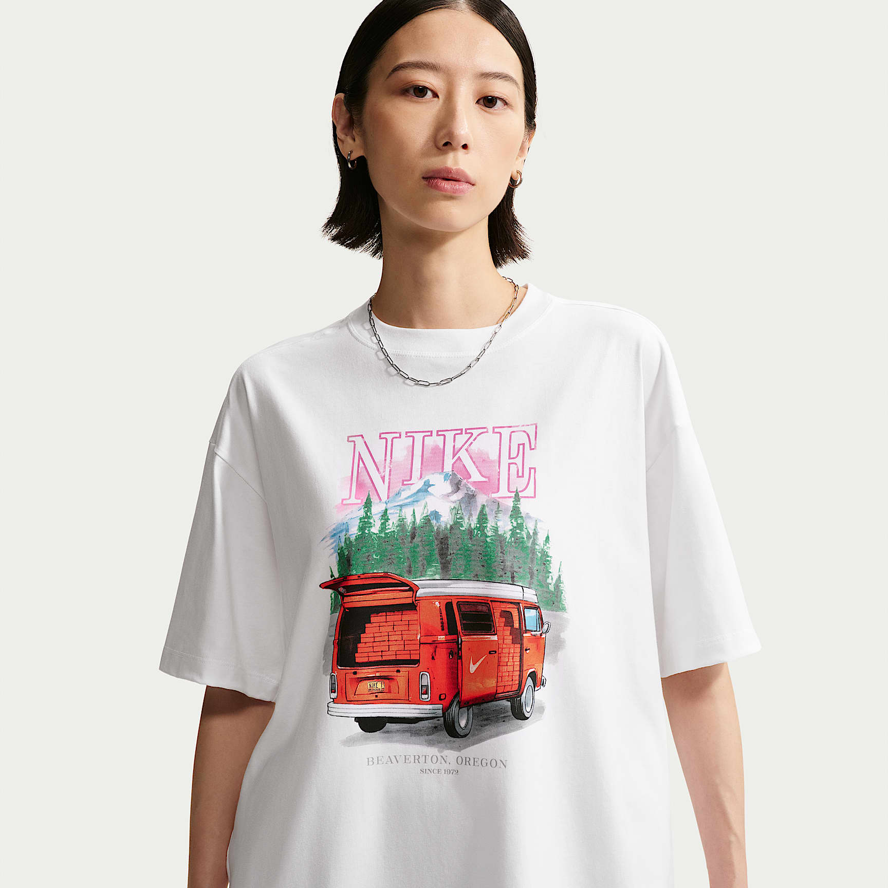 Nike Sportswear Classic Women's Oversized T-Shirt