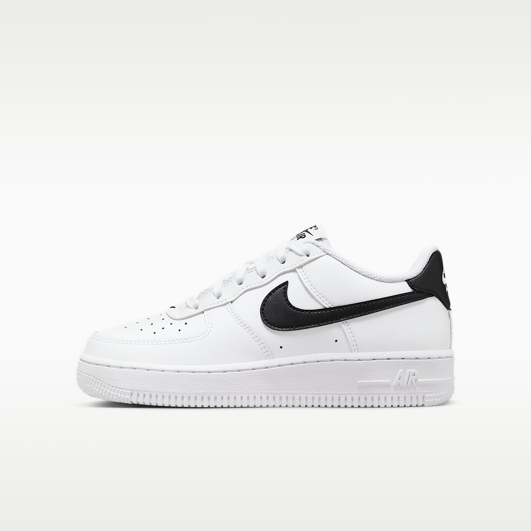 Nike Air Force 1 Older Kids' Shoes