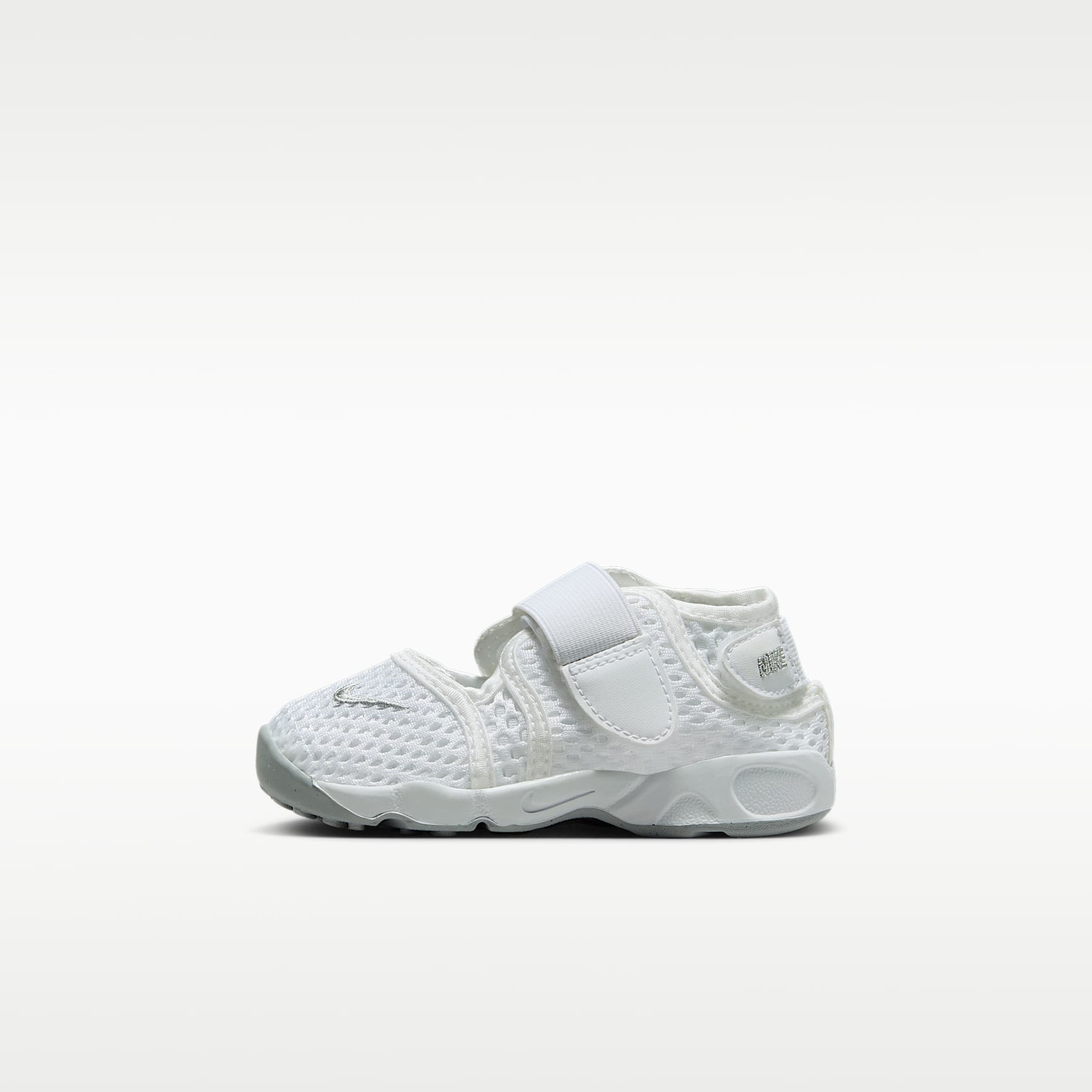 white nike rifts infants
