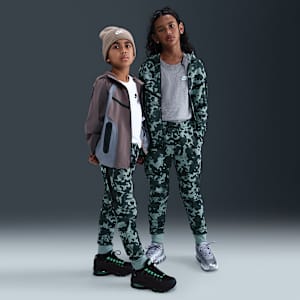 Nike Tech joggingbroek van fleece met camouflageprint voor jongens