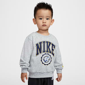 Nike Sportswear Toddler P.E. Sudadera de cuello redondo con gráfico