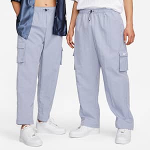 Nike Sportswear Essential Women's High-Rise Woven Cargo Trousers