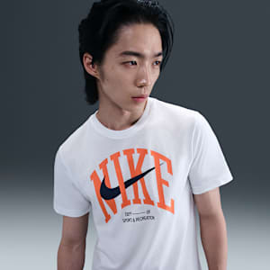 ナイキ スポーツウェア メンズ Tシャツ