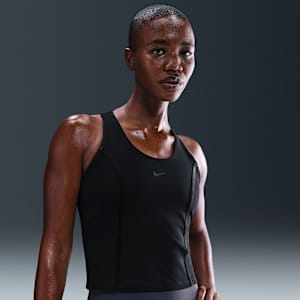 Camiseta de tirantes Dri-FIT para mujer Nike One Fitted