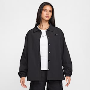 Chamarra de entrenador oversized de tejido Woven UV para mujer Nike Sportswear Essential