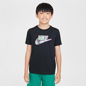Nike Sportswear Older Kids' T-Shirt