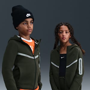 Nike Sportswear Tech Fleece Older Kids' Full-Zip Hoodie with Reflective Design Accents