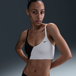 Midkini con cuello en V Nike Swim para mujer