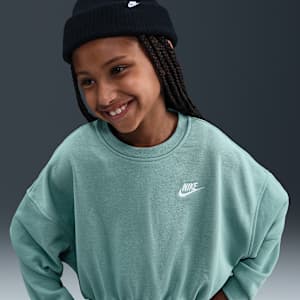 Nike Sportswear Club Fleece Older Kids' Boxy Sweatshirt