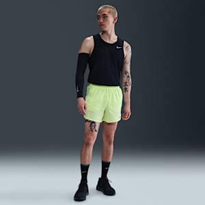 Nike Dri-FIT Stride 男款 5" 隱藏式內裡跑步短褲