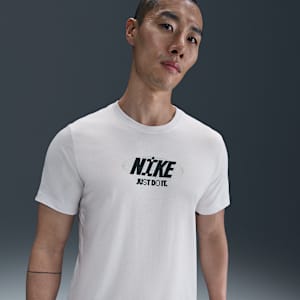 Nike Sportswear Men's T-Shirt