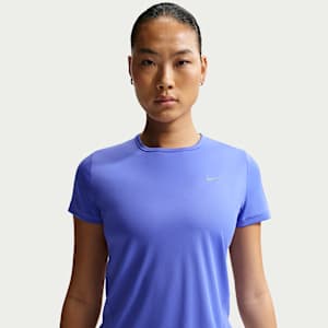 Kortärmad löpartröja Nike Tempo Dri-FIT för kvinnor
