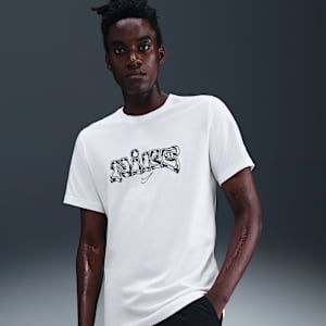 Nike Men's T-Shirt