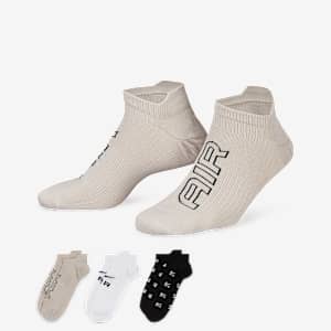 Nike Air Dri-FIT Everyday Plus Lightweight No-Show Socks (3 Pairs)