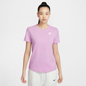 Nike Sportswear Club Essentials 女款 T 恤