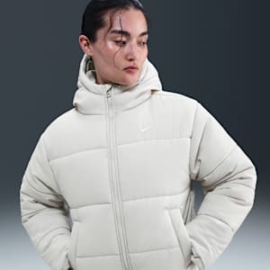 나이키 스포츠웨어 클래식 패딩 여성 써마 핏 루즈 후드 재킷